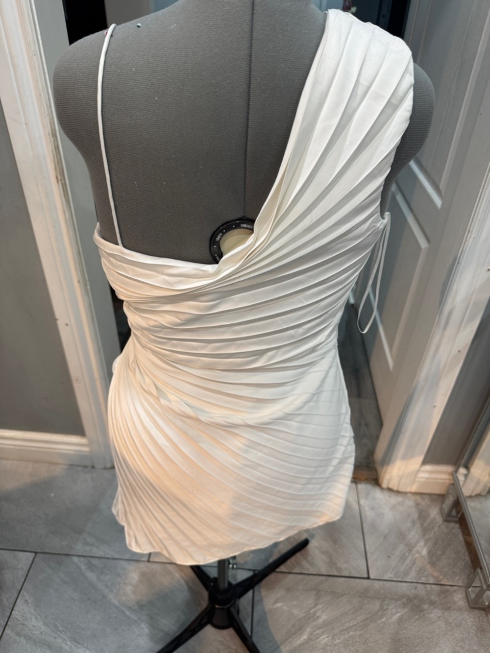 AMUR Gwenn Pleated Mini Dress - Picture 5 of 6
